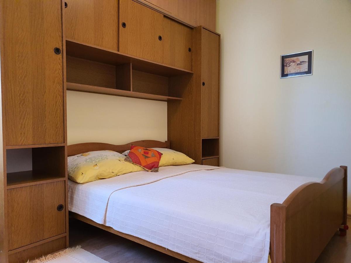 Apartments Coral Новалья Экстерьер фото